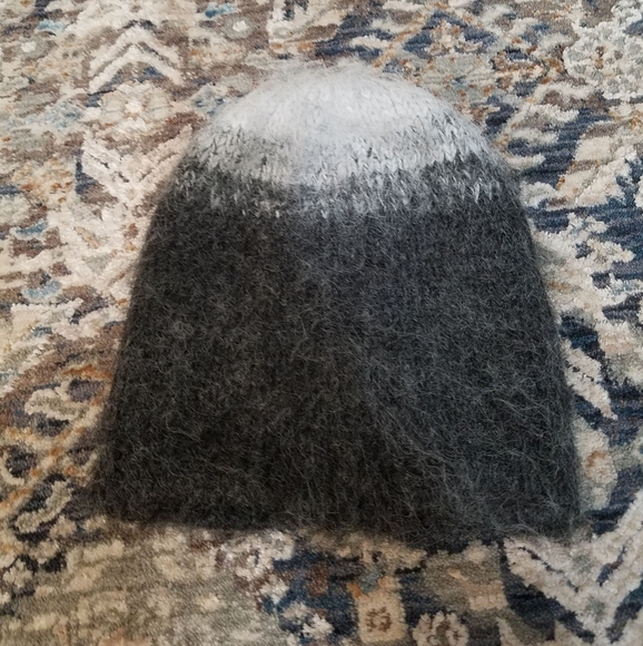 By anthropology Beenie Hat - Picture 1 of 6